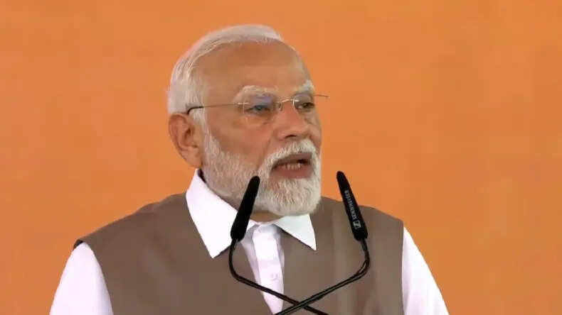 कानपुर में पीएम मोदी ने पाकिस्तान को दी कड़ी चेतावनी