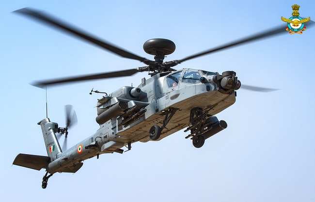 अपाचे हेलीकॉप्टर की लद्दाख में एहतियातन लैंडिंग, दोनों पायलट सुरक्षित