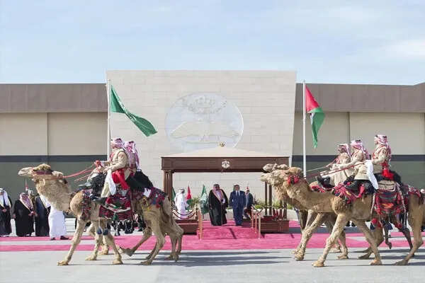 सऊदी अरब में ऊंट महोत्सव का भव्य समापन, विजेता को मिला प्राइवेट द्वीप