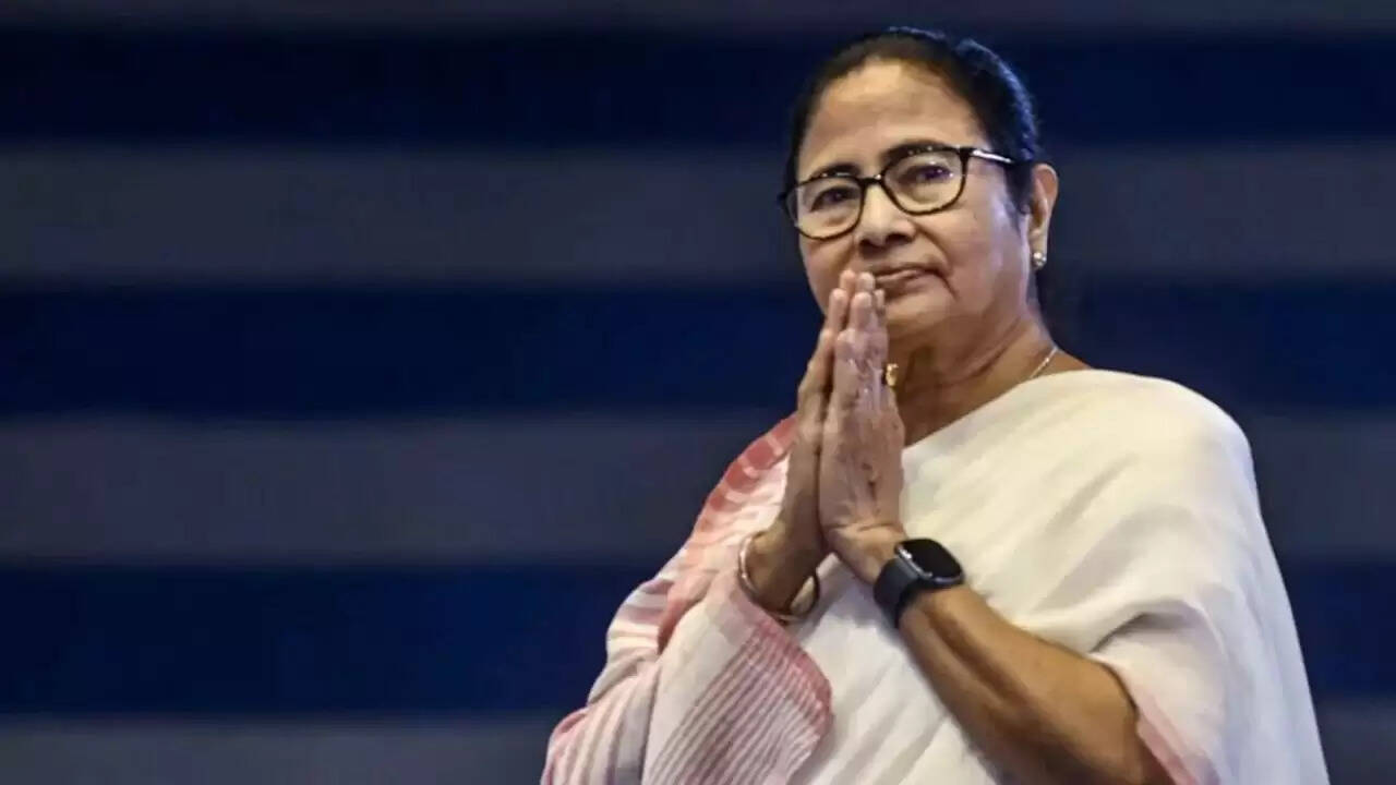Mamata Banerjee की यादें: मेट्रो परियोजनाओं का श्रेय लेने की कोशिश या सच में योगदान?