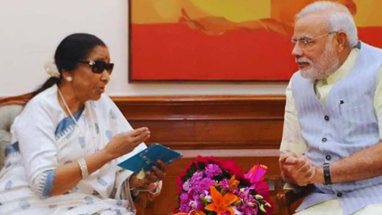 आशा भोसले की तबीयत पर चिंता: पीएम मोदी ने की प्रार्थना