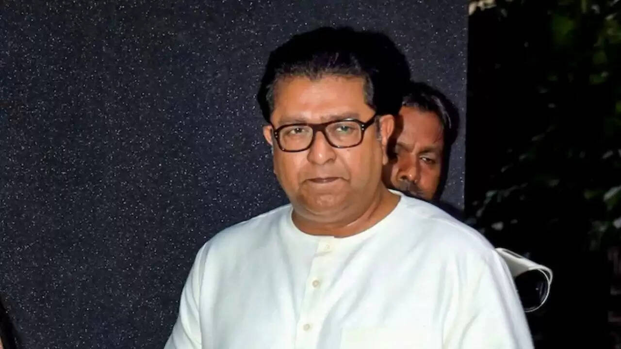 राज ठाकरे के खिलाफ सुप्रीम कोर्ट में जनहित याचिका दायर