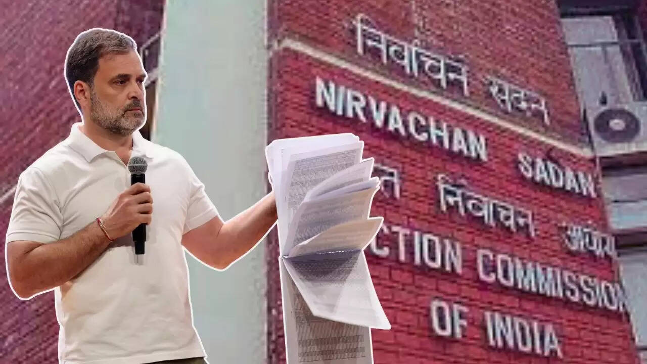 राहुल गांधी पर चुनाव आयोग का कड़ा संदेश: माफी या सबूत पेश करें