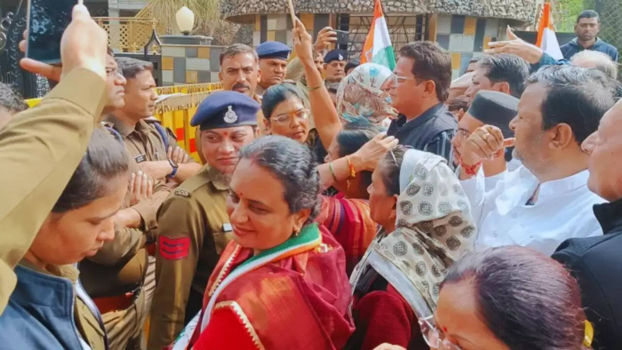 इंदौर जल संकट पर कांग्रेस का जोरदार विरोध: क्या सरकार जागेगी?