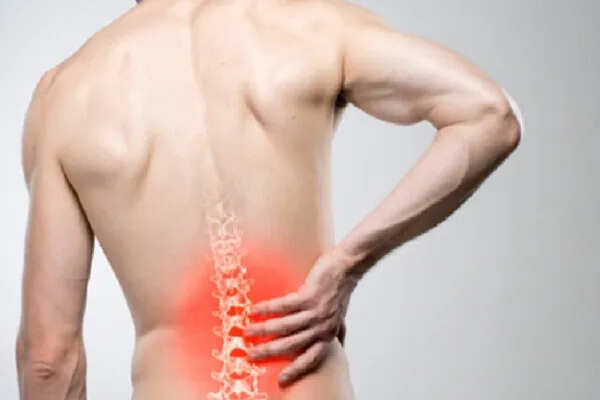 पीठ के दर्द से राहत पाने के आयुर्वेदिक उपाय