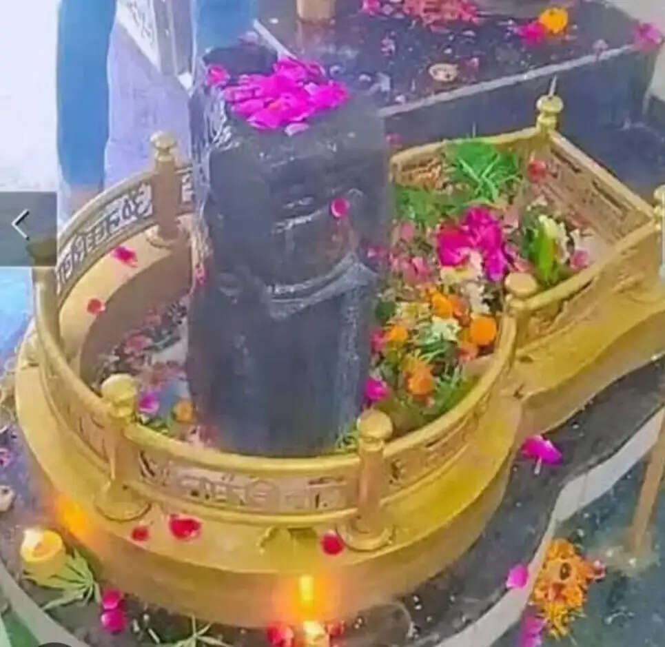 महाभारत काल से जुड़ा कुंतेश्वर महादेव मंदिर, स्वयं पूजित शिवलिंग का चमत्कार