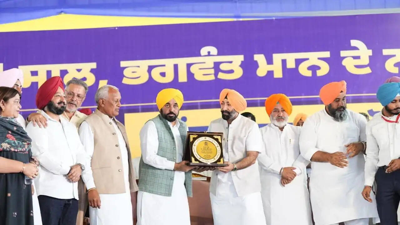 पंजाब के मुख्यमंत्री भगवंत मान ने विकास परियोजनाओं का किया उद्घाटन, किसानों को मिलेगा लाभ