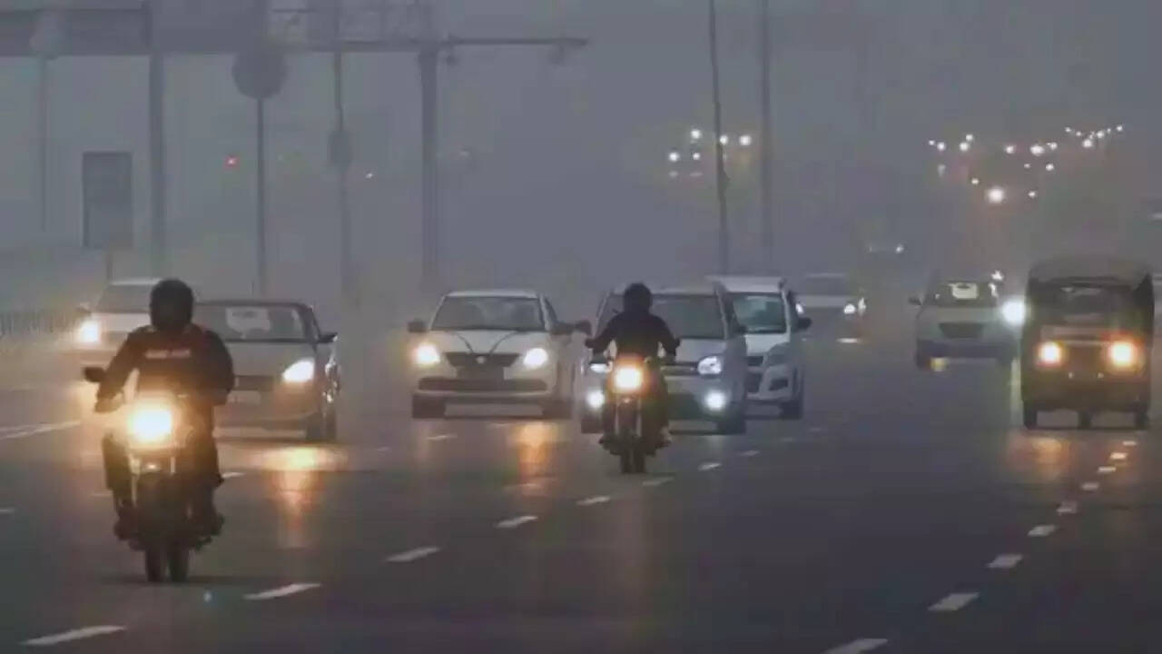 दिल्ली की वायु गुणवत्ता में सुधार की उम्मीदें धूमिल, गाज़ियाबाद बना सबसे प्रदूषित शहर