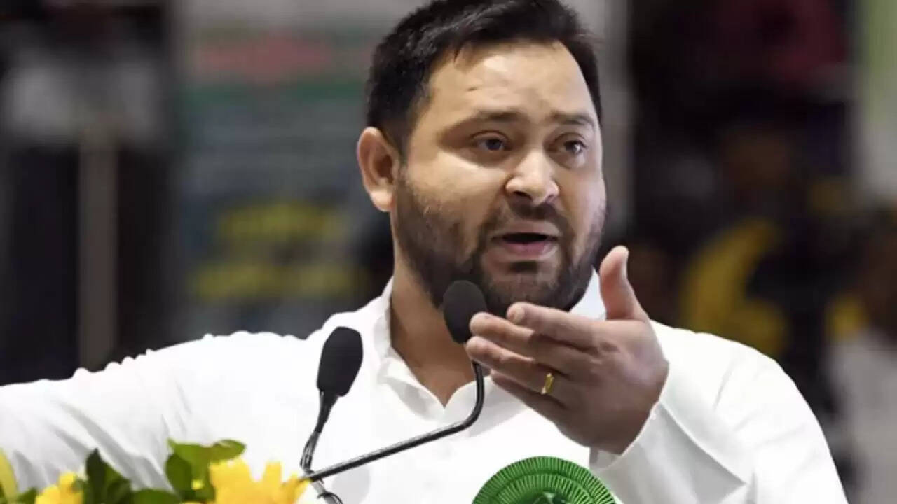 बिहार की राजनीति में चिराग पासवान और तेजस्वी यादव के बीच जुबानी जंग
