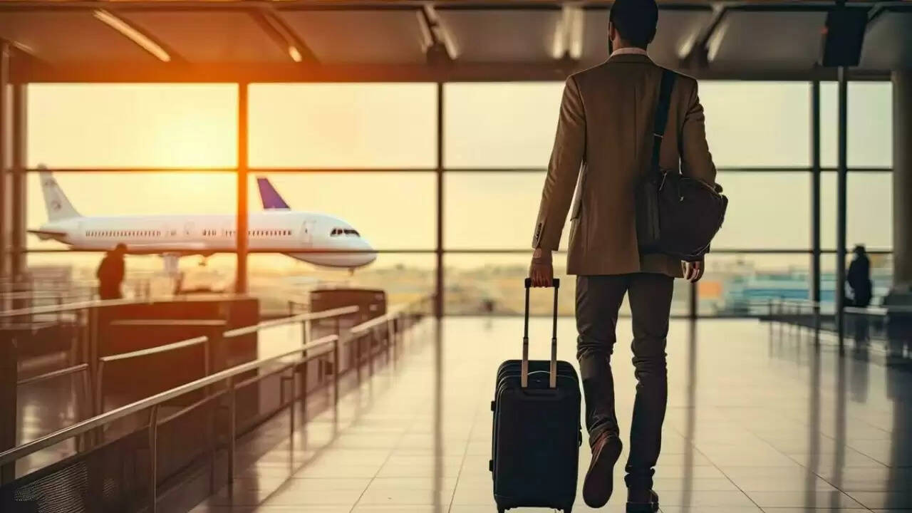 दिल्ली एयरपोर्ट पर तकनीकी समस्या से प्रभावित हुईं उड़ानें