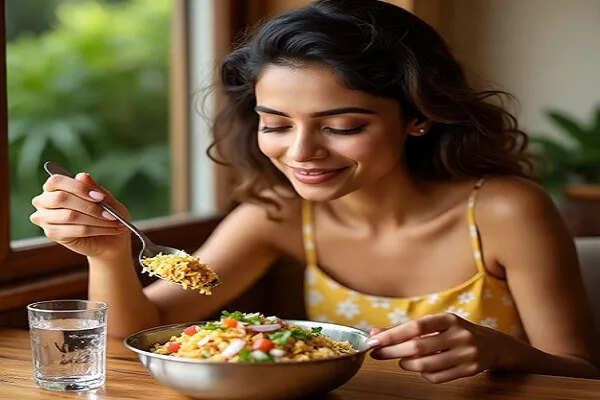 पोहा: एक स्वास्थ्यवर्धक नाश्ता और आयुर्वेदिक सेवन विधि