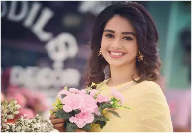 बिग बॉस 19 में शामिल होने वाले नए चेहरे: मुग्धा छापेकर और अन्य सितारे
