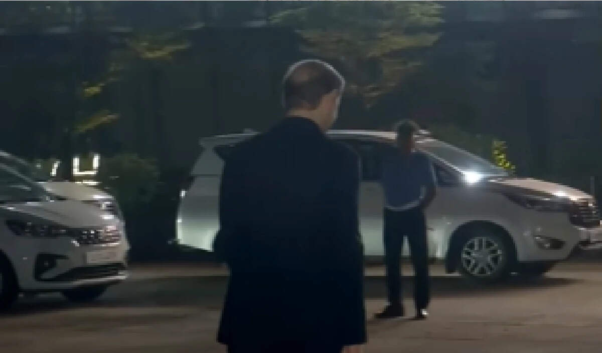 भारत में ट्रंप की ईरान नीति और रूस की रणनीतिक यात्रा