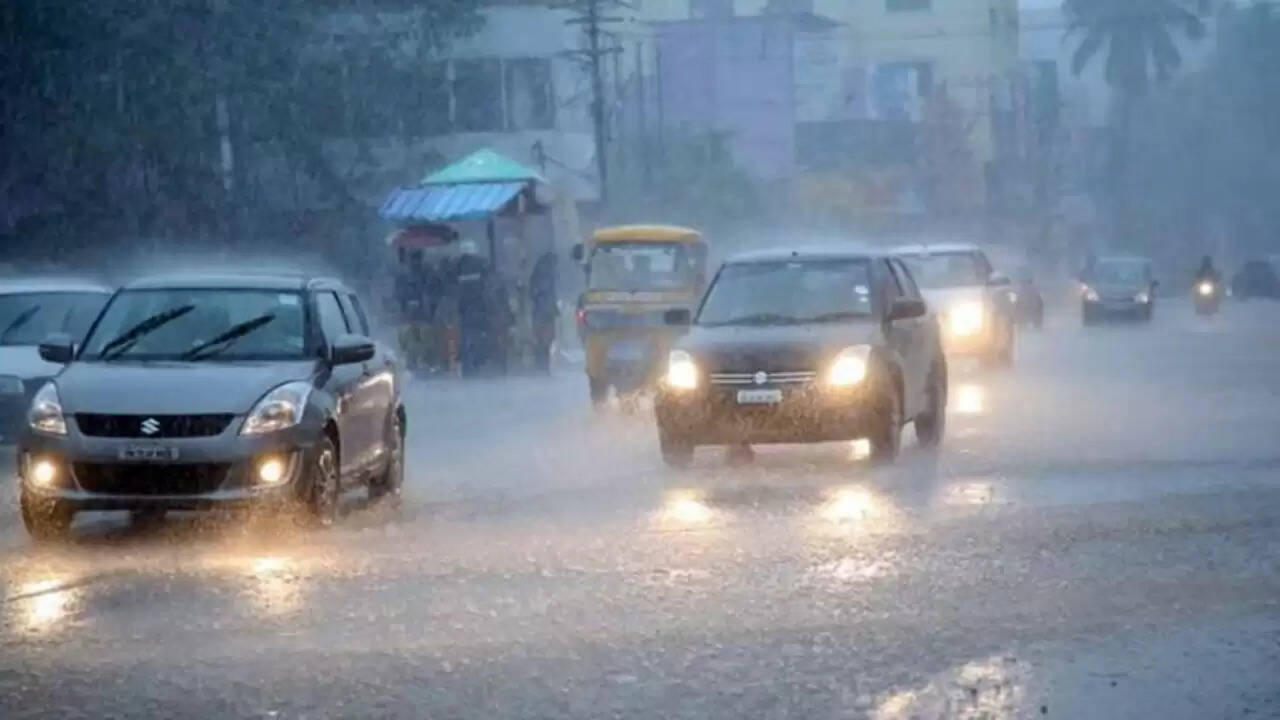 दिल्ली-एनसीआर में मौसम का बदलाव, बिहार में भारी बारिश का अलर्ट