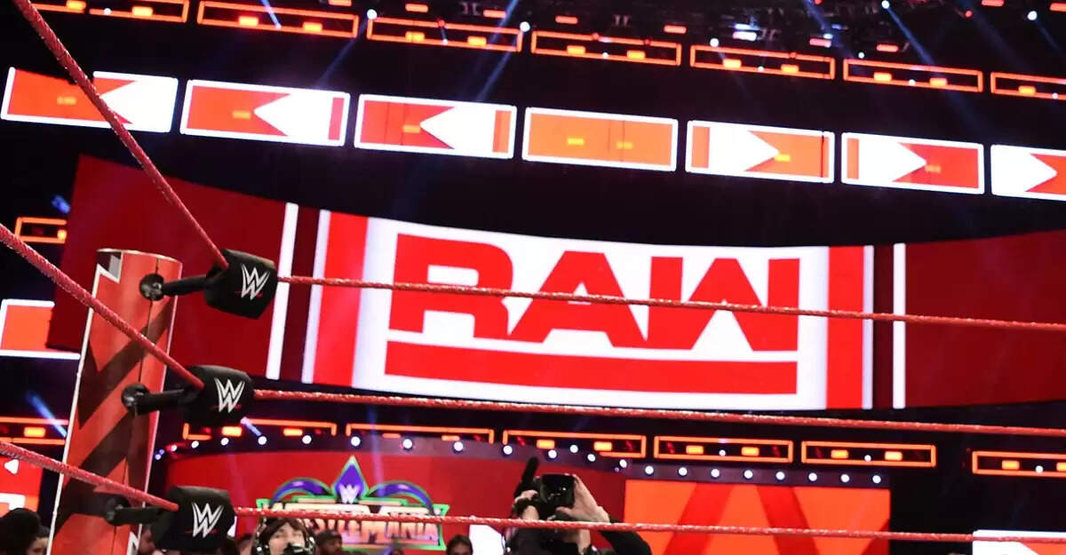Xavier Woods का WWE Raw में बड़ा ऐलान: पेंटा से लेंगे 16 लाख रुपये!