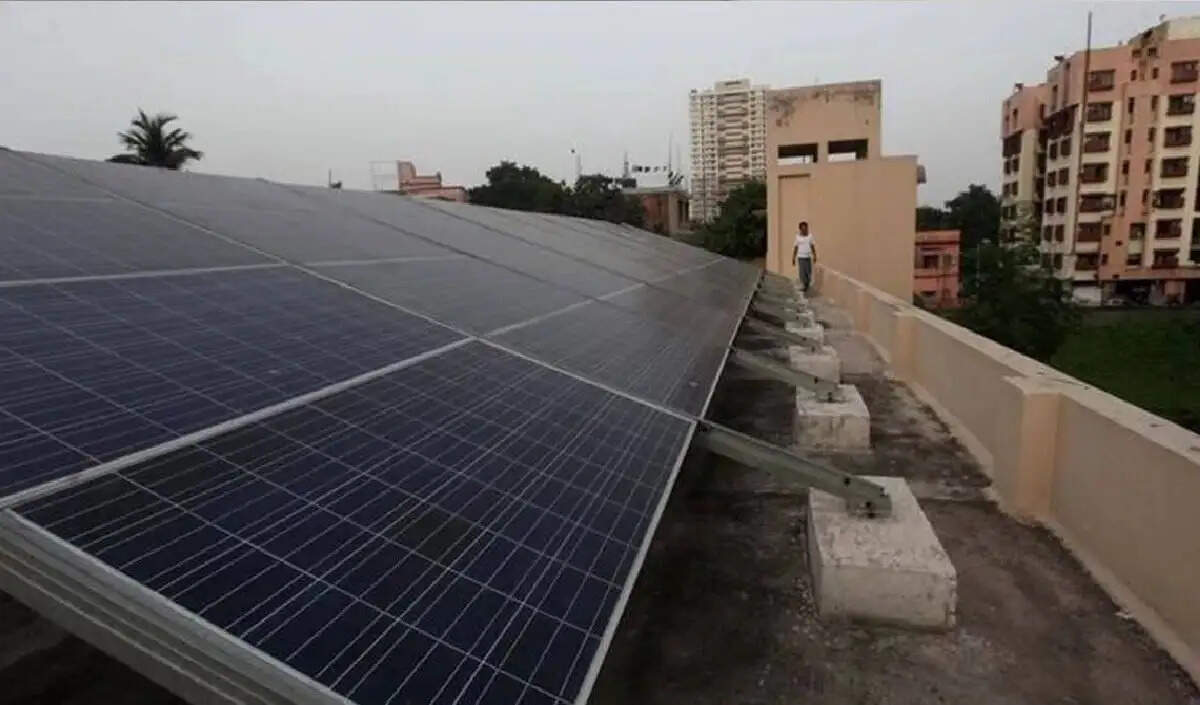 दिल्ली में सौर ऊर्जा का बढ़ता उपयोग: 23,000 घरों में सौर कनेक्शन