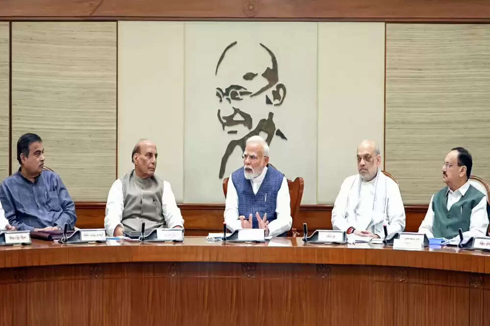 प्रधानमंत्री मोदी की सरकार में संभावित मंत्रिमंडल फेरबदल की चर्चा