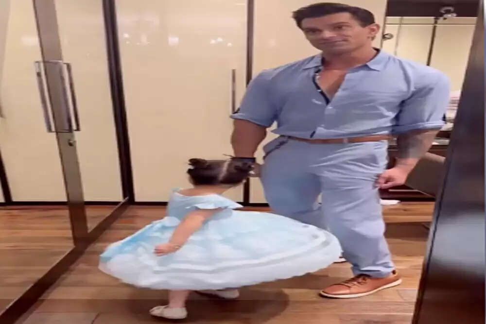 बिपाशा बसु ने बेटी के साथ साझा किया खास वीडियो, करण सिंह ग्रोवर की भूमिका पर की बात