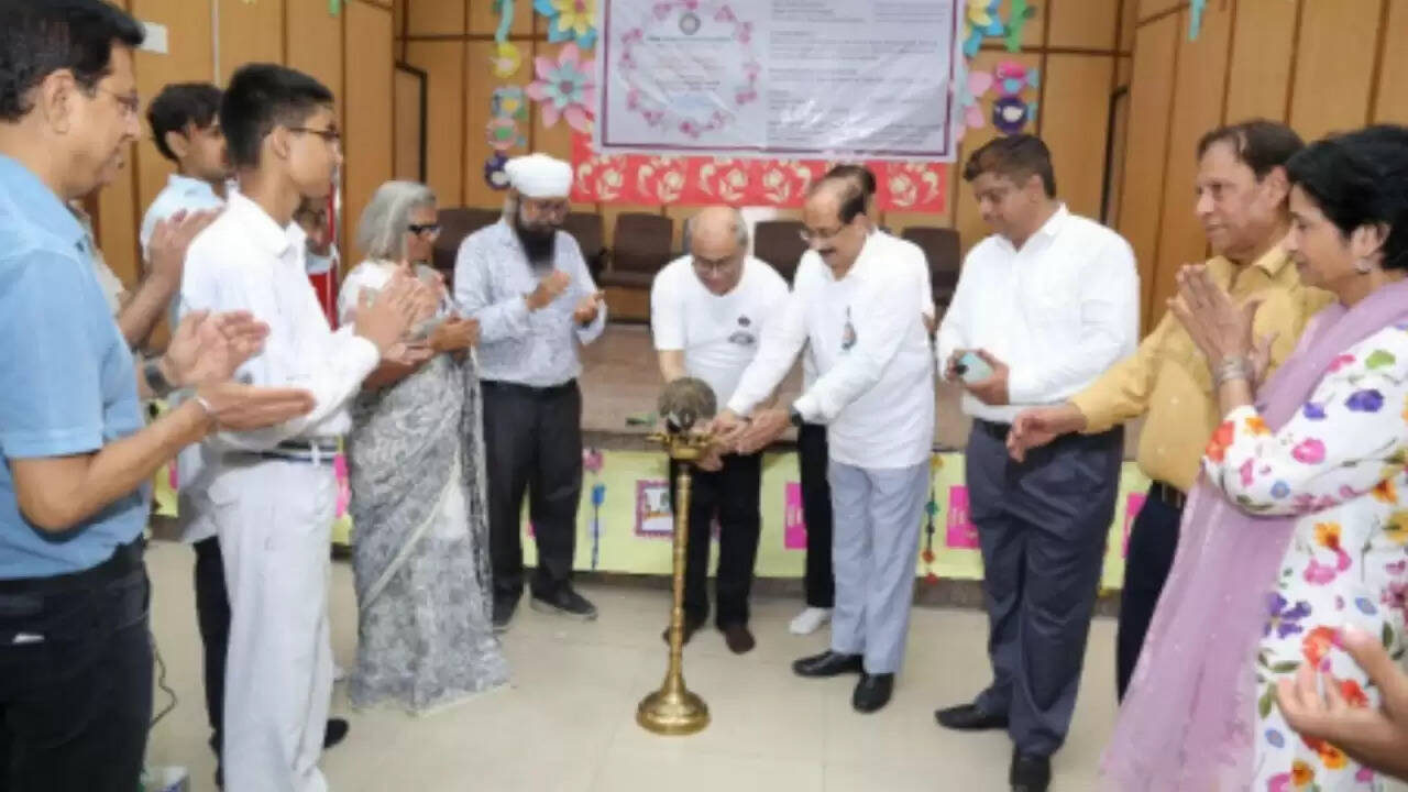 पूर्व छात्रों का वार्षिक समारोह: शिक्षा में उत्कृष्टता और एकता का जश्न