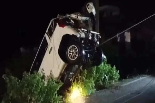 उदयपुर में कार हादसा: तीन लोग लापता, रेस्क्यू जारी