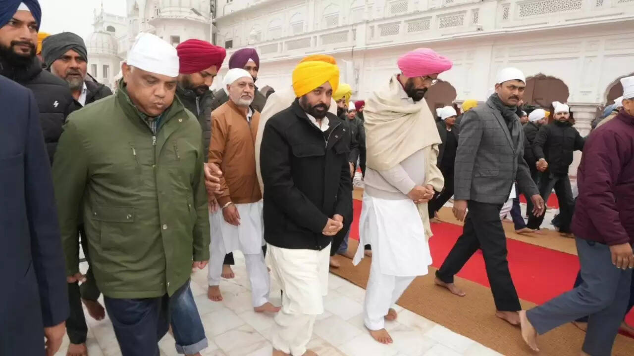 भगवंत मान ने श्री अकाल तख्त साहिब में नतमस्तक होकर दी सफाई, जत्थेदार साहिब के फैसलों का किया सम्मान