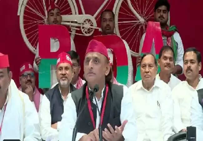 अखिलेश यादव का भाजपा सरकार पर तीखा हमला, टोंटी चोरी के आरोपों पर दी प्रतिक्रिया
