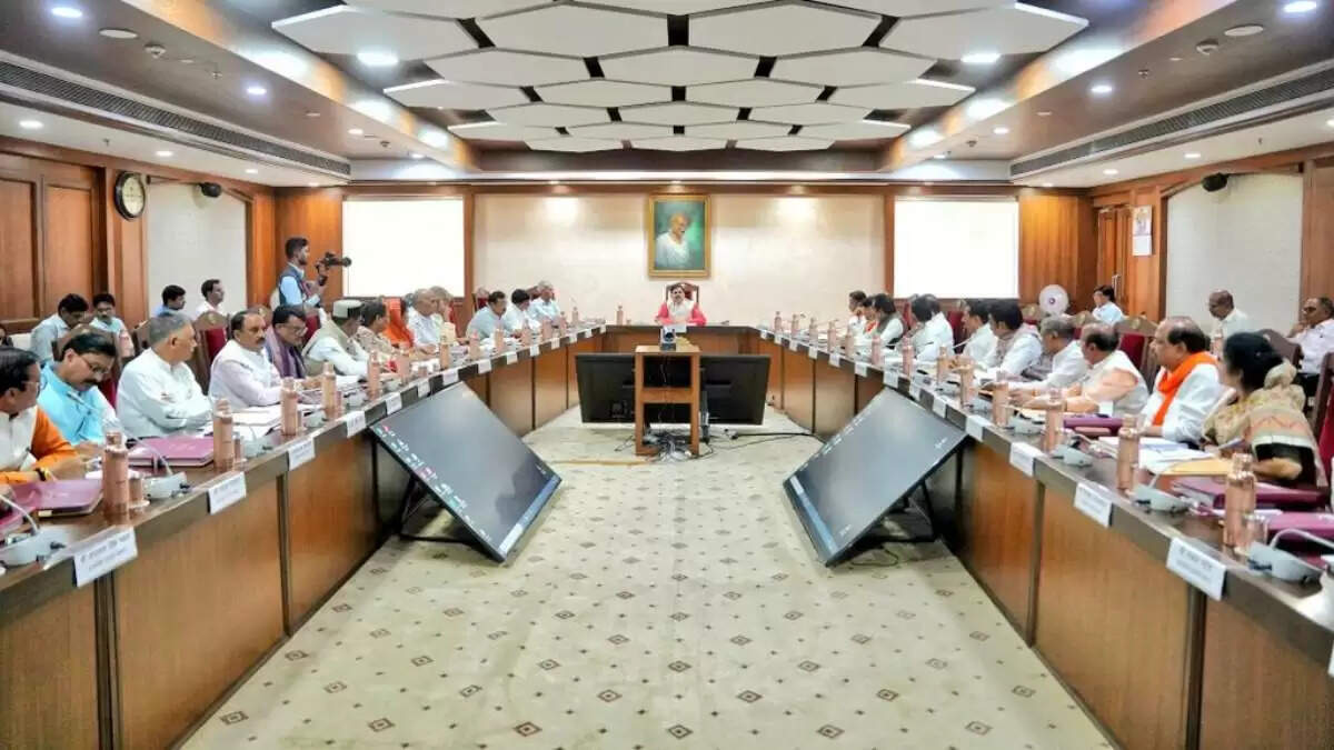 मध्य प्रदेश कैबिनेट की बैठक: प्रमोशन नीति को मिली मंजूरी