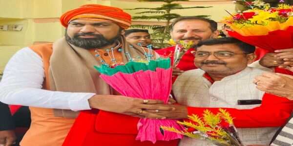 ऐतिहासिक बजट प्रस्तुत करने पर मुख्यमंत्री व उप मुख्यमंत्री को डॉ आलोक रंजन ने बधाई दी