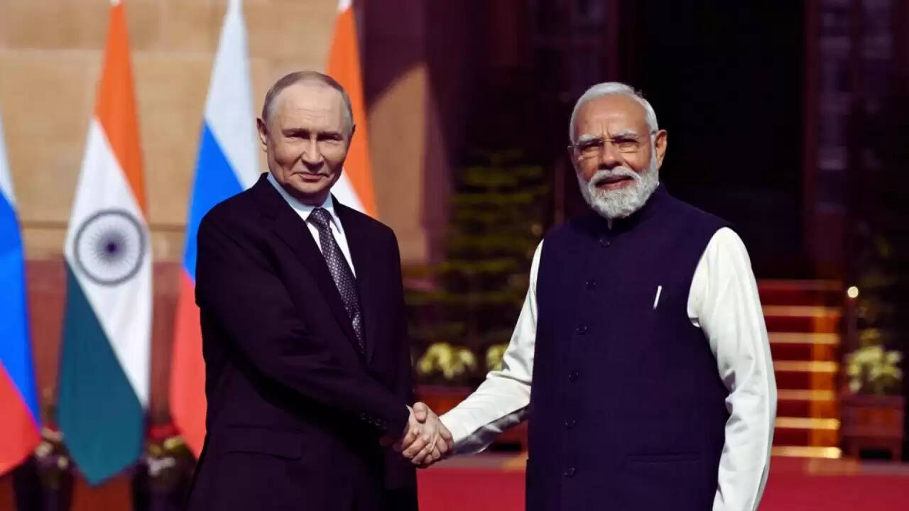 भारत-रूस संबंधों में नई दिशा: पुतिन की यात्रा से क्या बदलेगा डिफेंस पार्टनरशिप?
