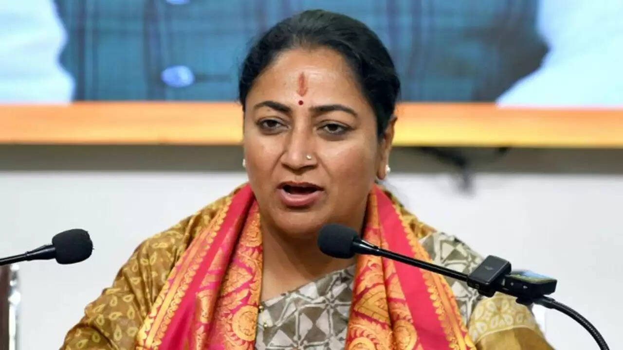 दिल्ली सीएम रेखा गुप्ता की सुरक्षा में बदलाव, हमले के बाद नई व्यवस्था