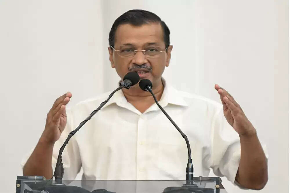 केजरीवाल की नई रणनीति: भाजपा से नहीं, कांग्रेस से मुकाबला