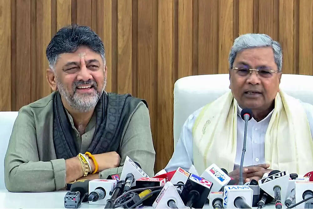 कर्नाटक में सत्ता संघर्ष: सिद्धारमैया और शिवकुमार के बीच की खींचतान