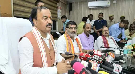उप मुख्यमंत्री केशव प्रसाद मौर्य ने बस्ती में विकास कार्यों की समीक्षा की