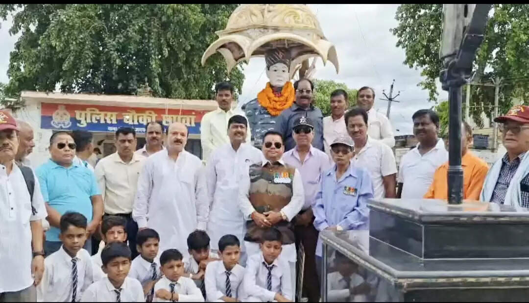 महराजगंज में कारगिल विजय दिवस पर शहीदों को श्रद्धांजलि