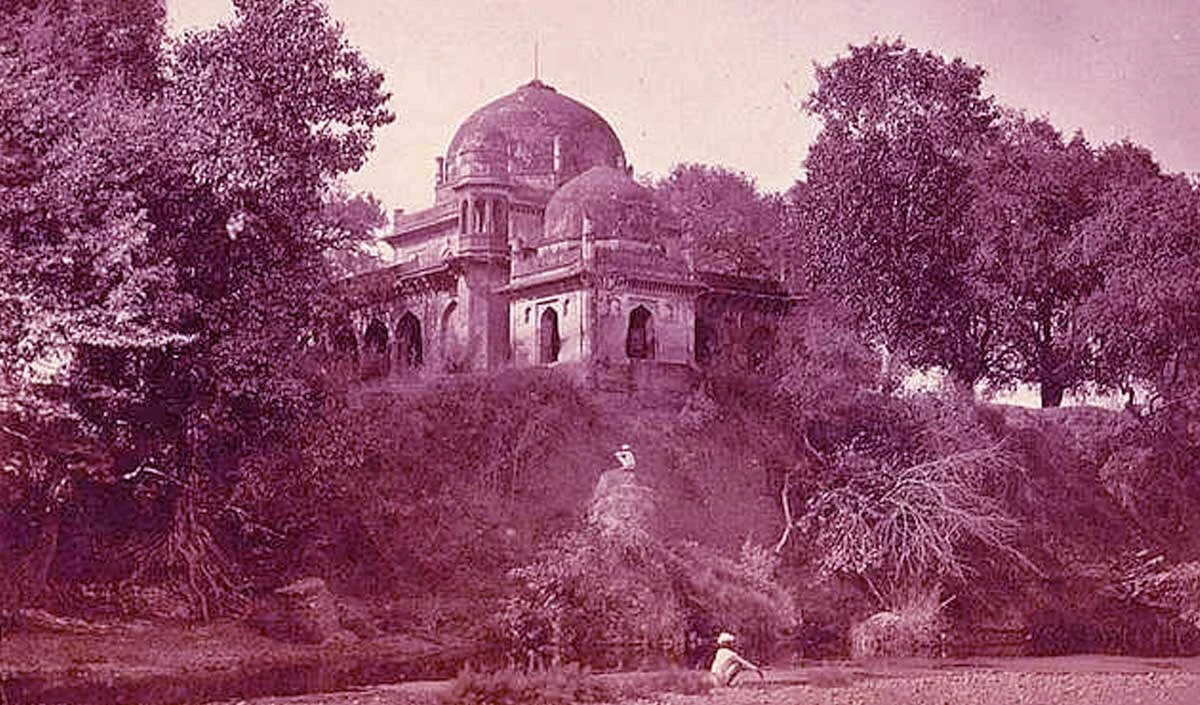 बुरहानपुर: इतिहास, संस्कृति और इत्र का अद्भुत संगम
