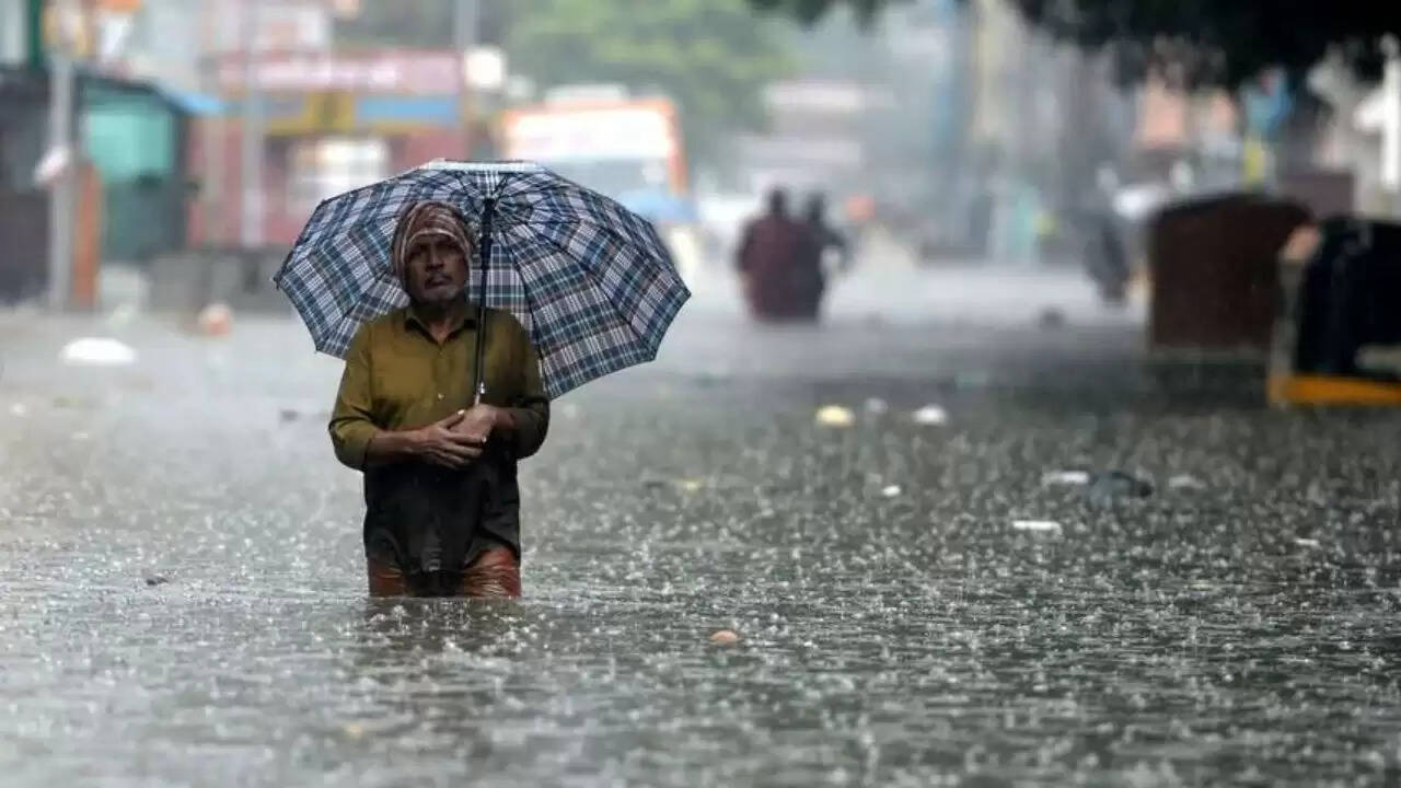 भारत में मानसून का कहर: भारी बारिश से जनजीवन प्रभावित