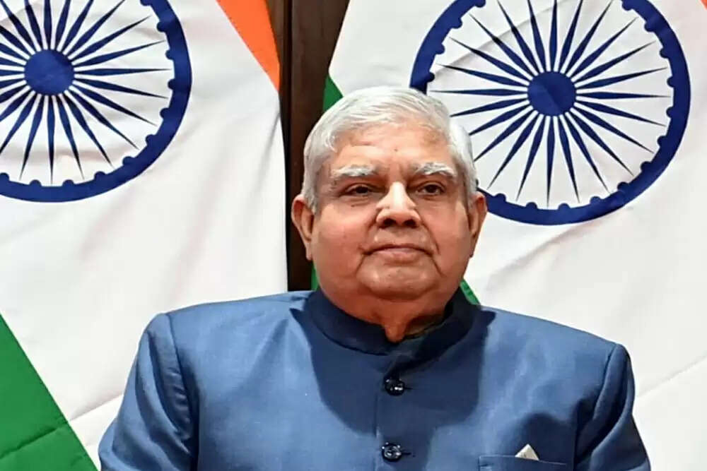 पूर्व उप राष्ट्रपति जगदीप धनखड़ के लापता होने पर सिब्बल की चिंता