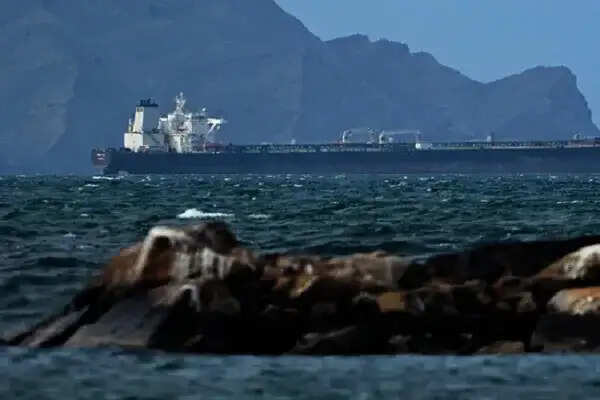 अमेरिकी रिफ्यूलिंग विमान की दुर्घटना, ईरान समर्थित समूह ने लिया जिम्मा