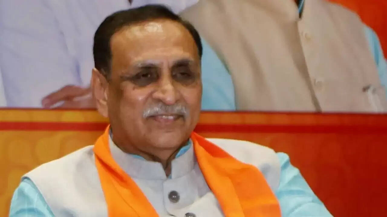 गुजरात के पूर्व मुख्यमंत्री विजय रूपाणी का अंतिम संस्कार आज राजकीय सम्मान के साथ