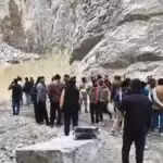 Sonbhadra में खदान धंसने से एक मजदूर की मौत, 15 फंसे