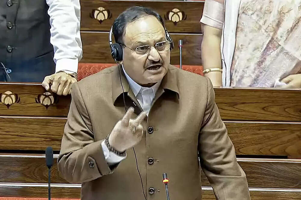 जेपी नड्डा का खड़गे पर विवादित बयान, माफी मांगी