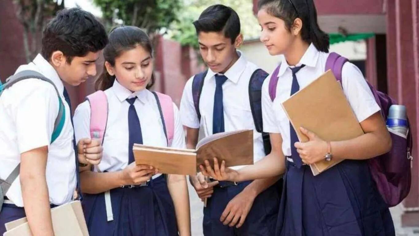 सोनीपत में सरकारी स्कूलों में दाखिलों में कमी, शिक्षा विभाग की नई रणनीतियाँ