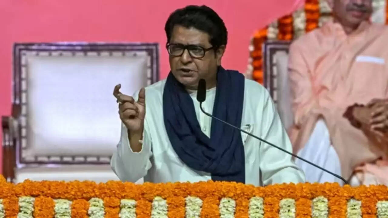 राज ठाकरे का सख्त निर्देश: मनसे कार्यकर्ताओं को मीडिया से दूर रहने की सलाह