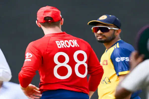 श्रीलंका ने जीता टॉस, इंग्लैंड को पहले बल्लेबाजी का मौका