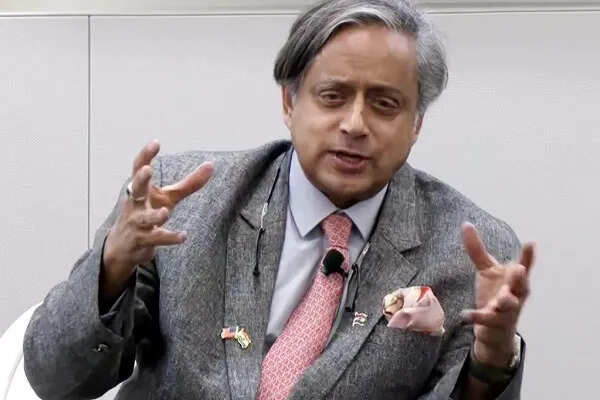 शशि थरूर का चीन पर बयान: भारत-पाक टकराव में महत्वपूर्ण भूमिका