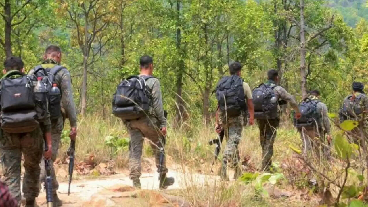 छत्तीसगढ़ में नक्सलियों के खिलाफ सुरक्षाबलों का बड़ा ऑपरेशन