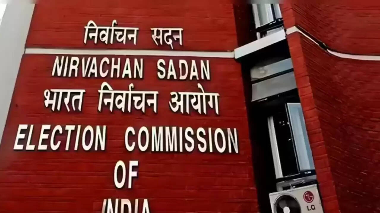 बिहार में चुनाव आयोग का बड़ा कदम: 65 लाख मतदाता सूची से हटाए गए