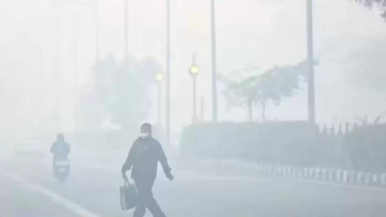 उत्तर भारत में ठंड और कोहरे का कहर: मौसम विभाग ने जारी किया ऑरेंज अलर्ट