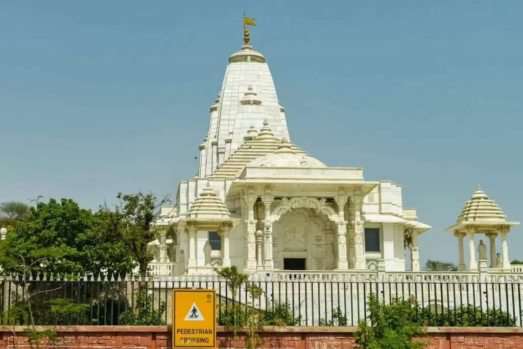 राजस्थान के माउंट आबू में अनोखा गोबर गणेश मंदिर