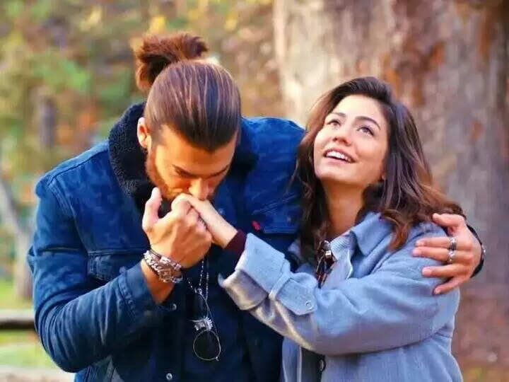 महिलाओं को आकर्षित करने वाले पुरुषों की 8 खास खूबियाँ